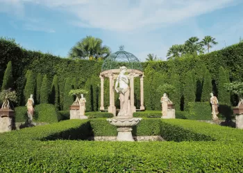 Bahçe Heykelleri Nasıl Yapılır?