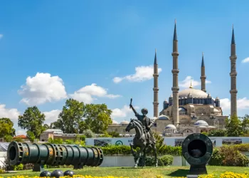 İllerin Sembollerini Yansıtan Heykellerinin Önemi