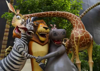 Çizgi Film Kahramanlarının Heykelleri Çocukluğumuzu Ortak Alanlara Taşıyor!