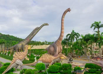 Dev Dinozor Heykelleri – Şehre Renk Katan Figürlerin Yapım Aşaması