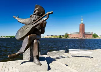 Dev Müzik Aleti Heykelleri – Kulaklarınıza Değil Gözlerinize Hitap Eden Enstrümanlar!