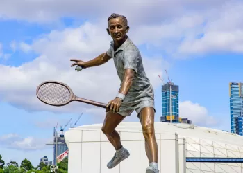 Dev Tenisçi Heykelleri – Sporun Ruhunun 3 Boyutlu Hali