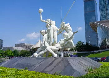 Dev Voleybolcu Heykelleri – Nedir, Nasıl Yapılır?