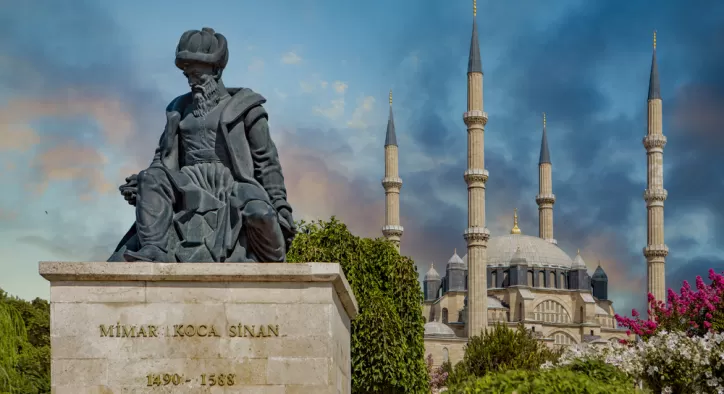 Mimar Sinan Büstü – Tarihi Kişiliklerin Tasviri Nasıl Olur?