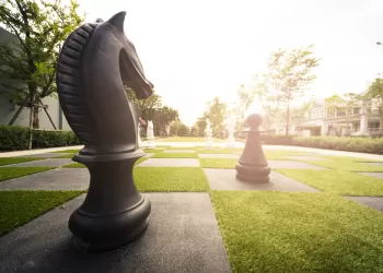Özel Tasarım Satranç Takımları – Büyük Satranç Takımları İle Eğlenceli Vakitler Geçirin!