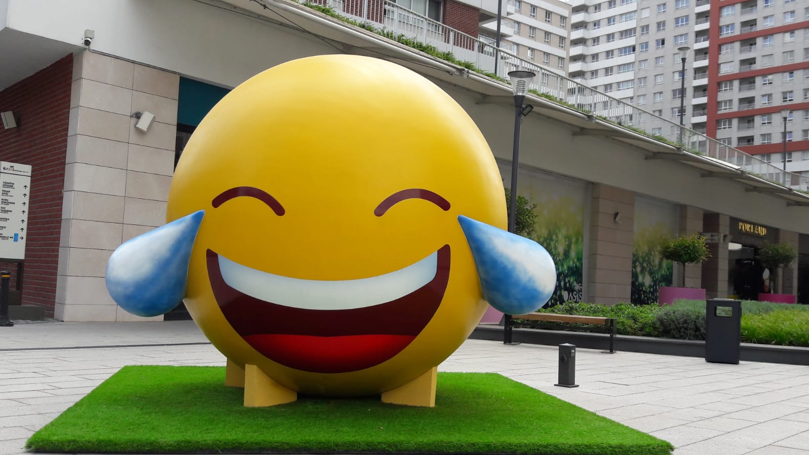 Fiberglass Emoji 1